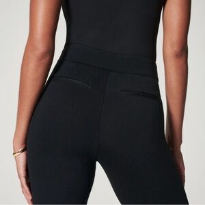 The Perfect Pant Slim Straight Petite